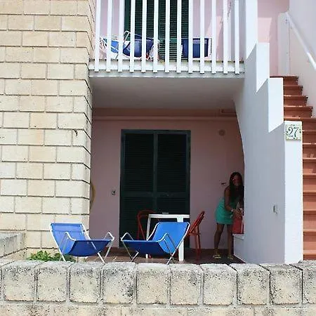 Delfini Aparthotel *
